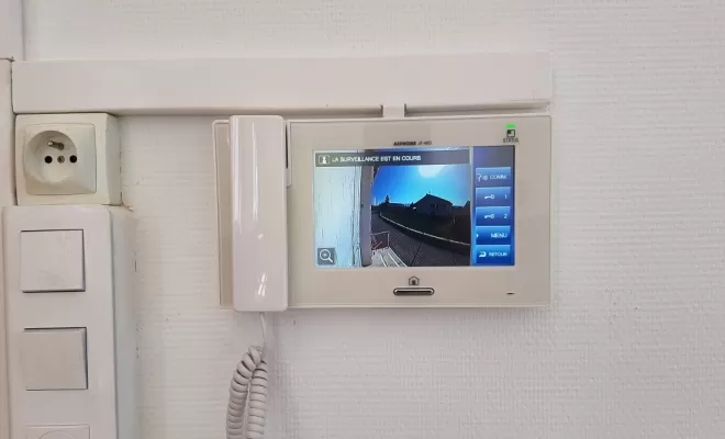 Société Pro Elec a réalisé la pause d'un vidéophone, Les Avenières Veyrins-Thuellin, SOCIÉTÉ PRO ELEC